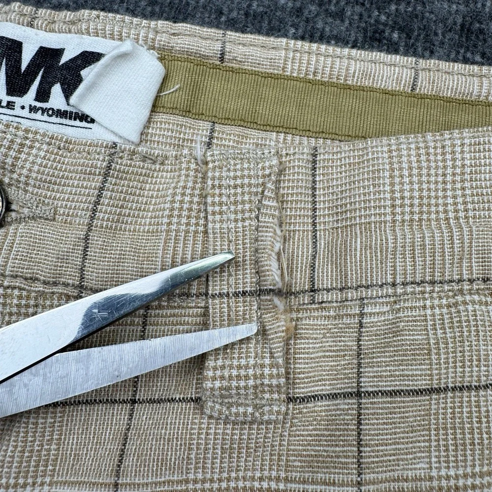 Mountain Khakis Men's‎ Boardwalk Plaid Shorts Beige Linen Blend Size 33x10